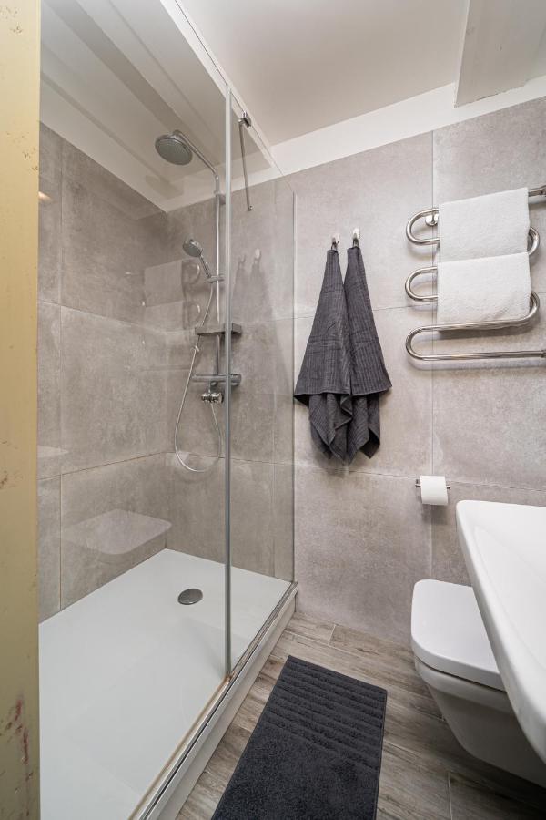 Enjoy Old Town Vibes In 1716 Laipu Residence With 4 Stylish Apartments And 1 Penthouse Riga Extérieur photo