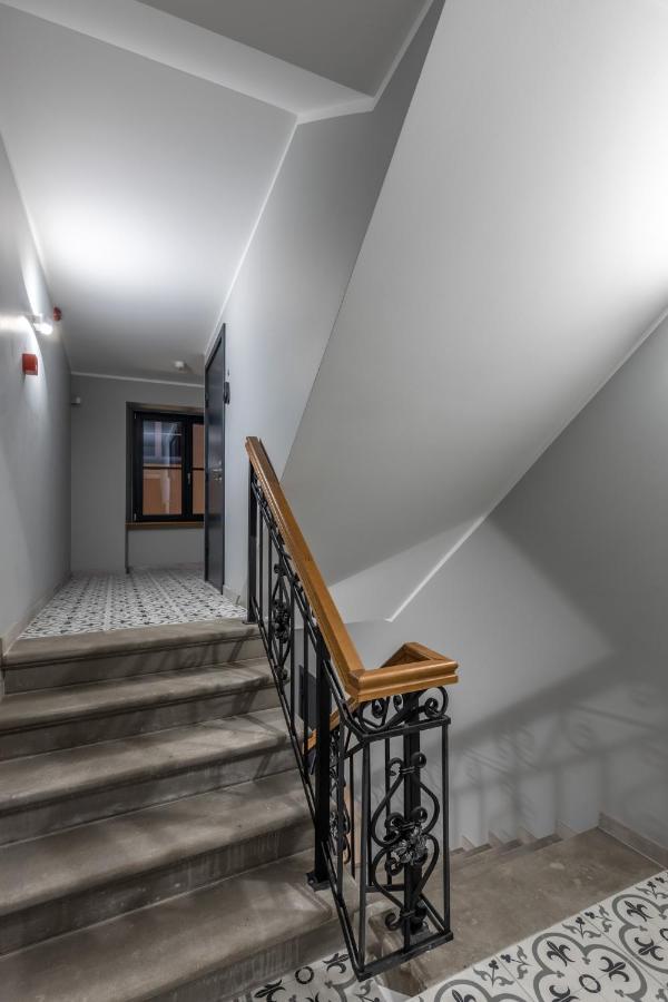 Enjoy Old Town Vibes In 1716 Laipu Residence With 4 Stylish Apartments And 1 Penthouse Riga Chambre photo