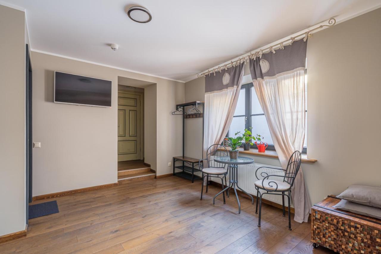 Enjoy Old Town Vibes In 1716 Laipu Residence With 4 Stylish Apartments And 1 Penthouse Riga Extérieur photo