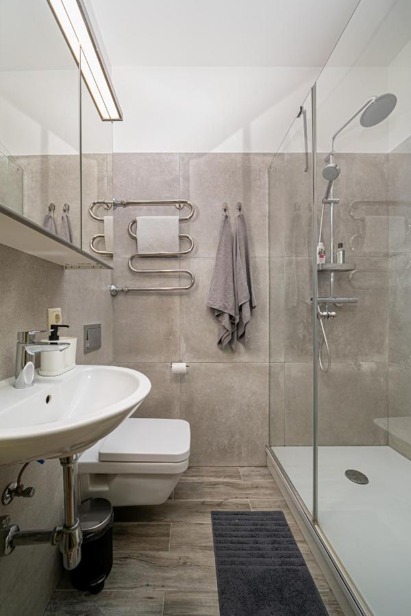 Enjoy Old Town Vibes In 1716 Laipu Residence With 4 Stylish Apartments And 1 Penthouse Riga Extérieur photo