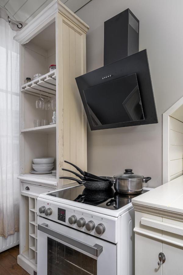 Enjoy Old Town Vibes In 1716 Laipu Residence With 4 Stylish Apartments And 1 Penthouse Riga Extérieur photo